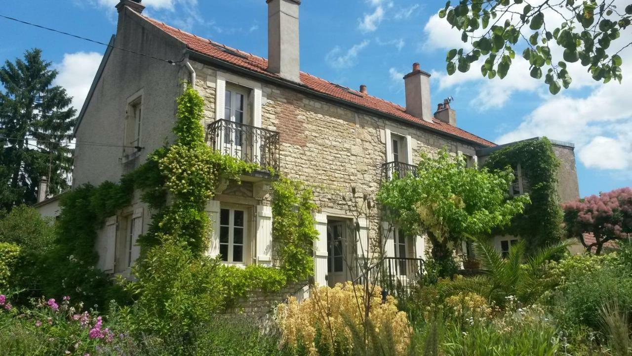 Maison D'Hotes Des Perrieres Dijon Exteriör bild